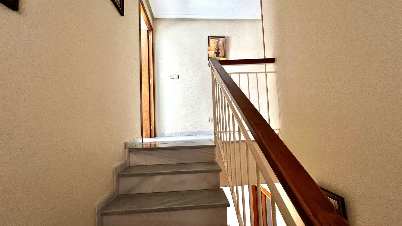 3 soverom Hus til leie i Arenales del Sol med svømmebasseng garasje - € 750 (Ref: 8372537)