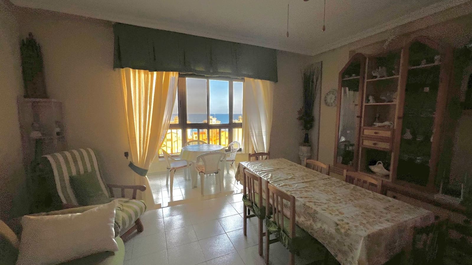 3 soverom Hus til leie i Arenales del Sol med svømmebasseng garasje - € 750 (Ref: 8372537)