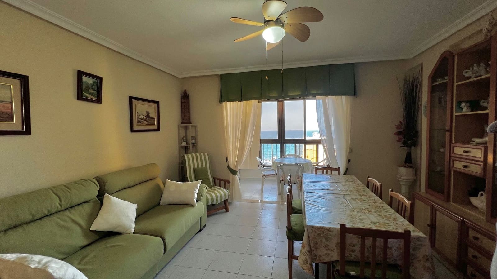 3 soverom Hus til leie i Arenales del Sol med svømmebasseng garasje - € 750 (Ref: 8372537)