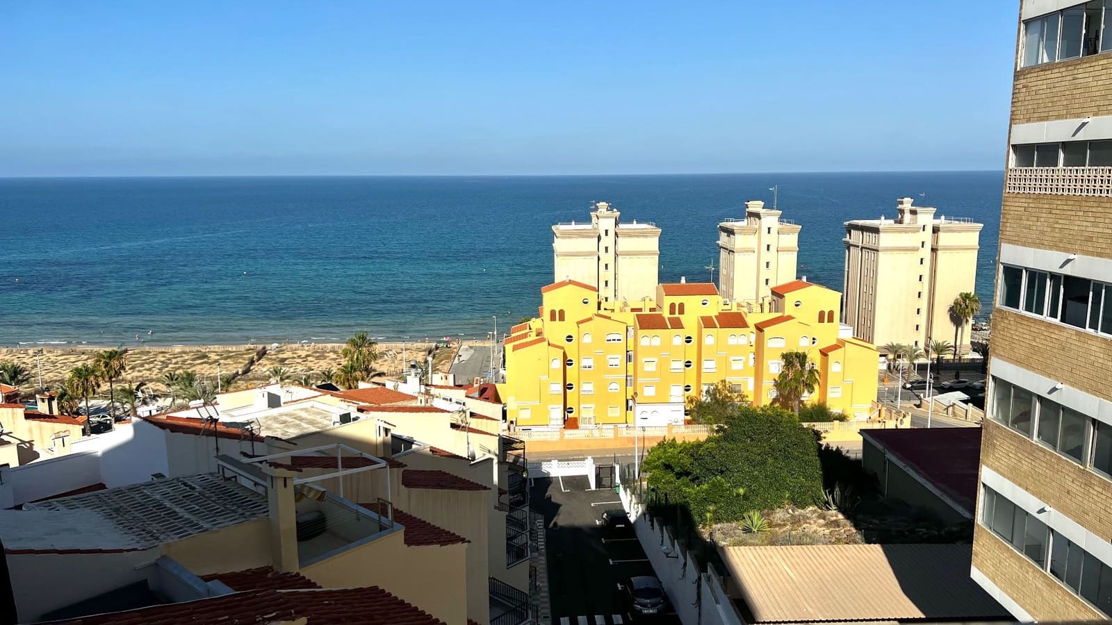 3 soverom Hus til leie i Arenales del Sol med svømmebasseng garasje - € 750 (Ref: 8372537)