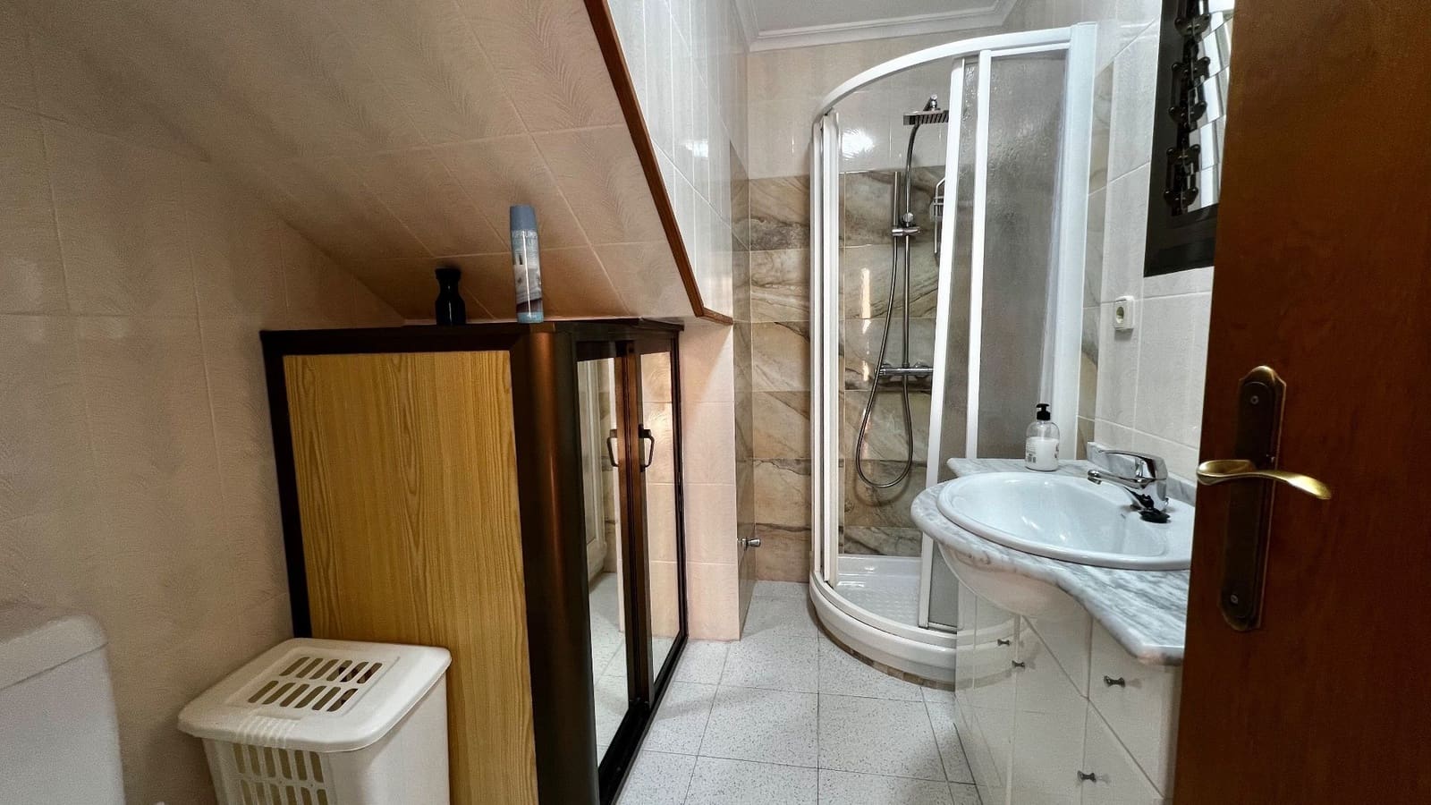 3 soverom Hus til leie i Arenales del Sol med svømmebasseng garasje - € 750 (Ref: 8372537)