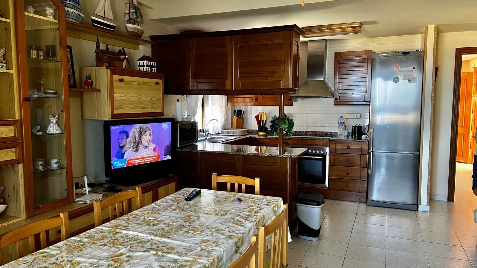 3 soverom Hus til leie i Arenales del Sol med svømmebasseng garasje - € 750 (Ref: 8372537)