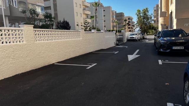 3 soverom Hus til leie i Arenales del Sol, Elche / Elx med svømmebasseng garasje - € 750 (Ref: 8372537)