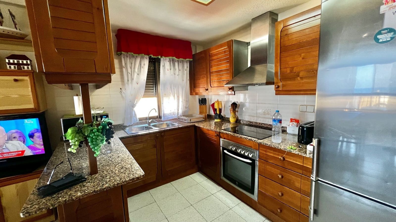 3 soverom Hus til leie i Arenales del Sol med svømmebasseng garasje - € 750 (Ref: 8372537)