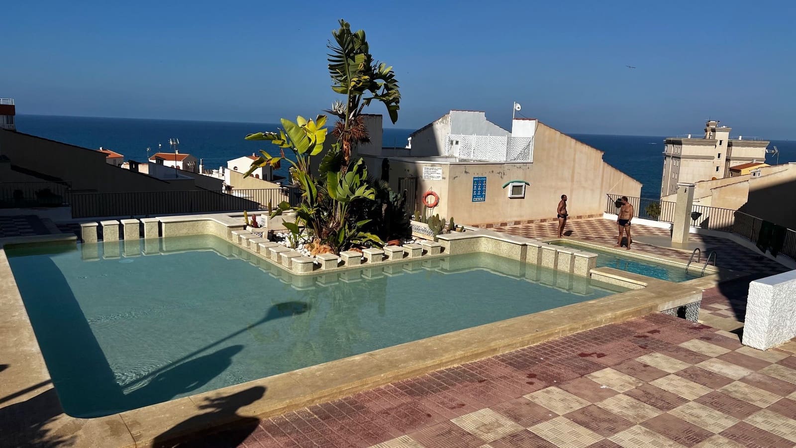 3 soverom Hus til leie i Arenales del Sol med svømmebasseng garasje - € 750 (Ref: 8372537)