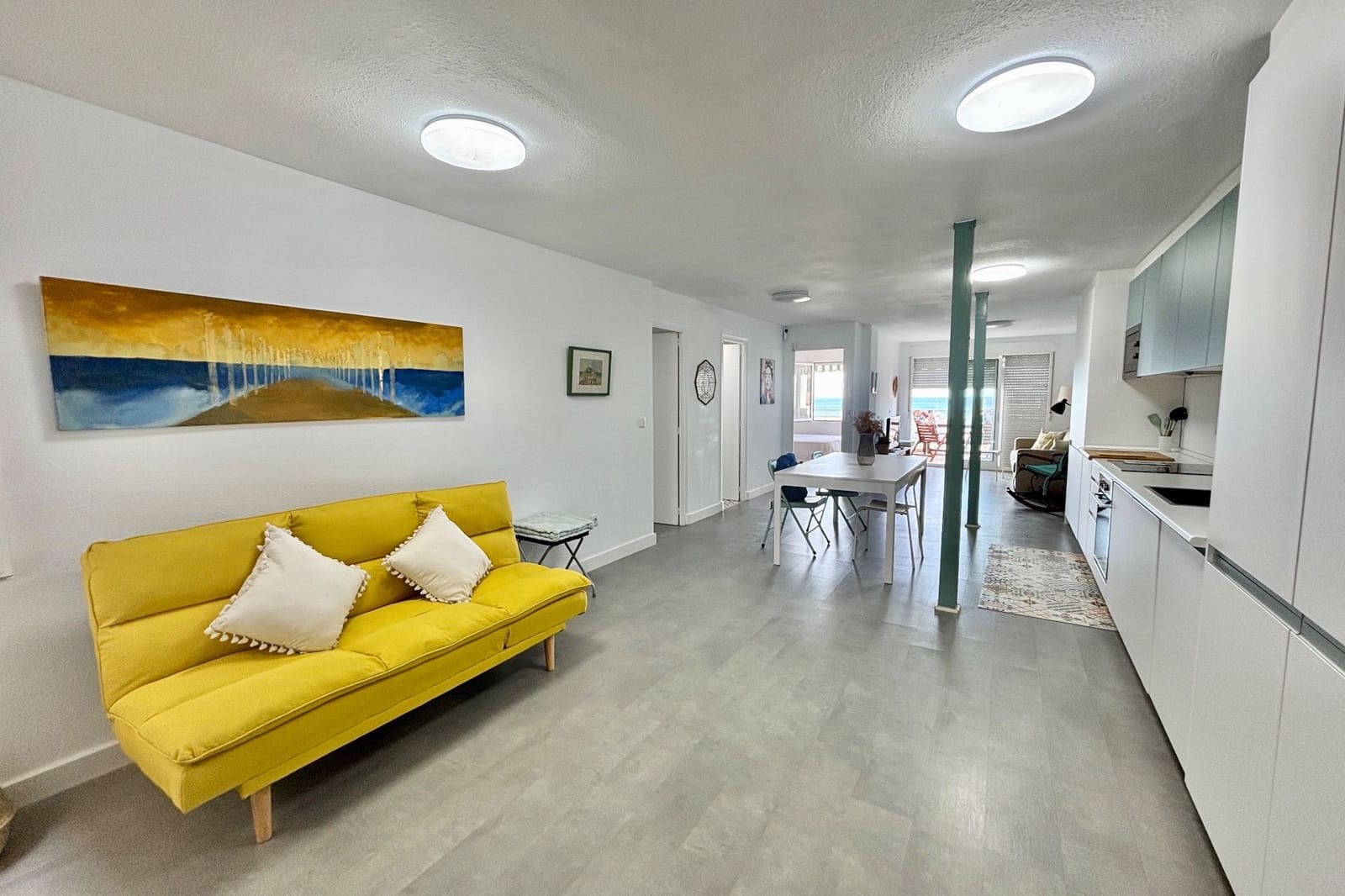 Appartement de 2 chambres à louer à Torrevieja avec garage - 900 € (Ref: 8441556)