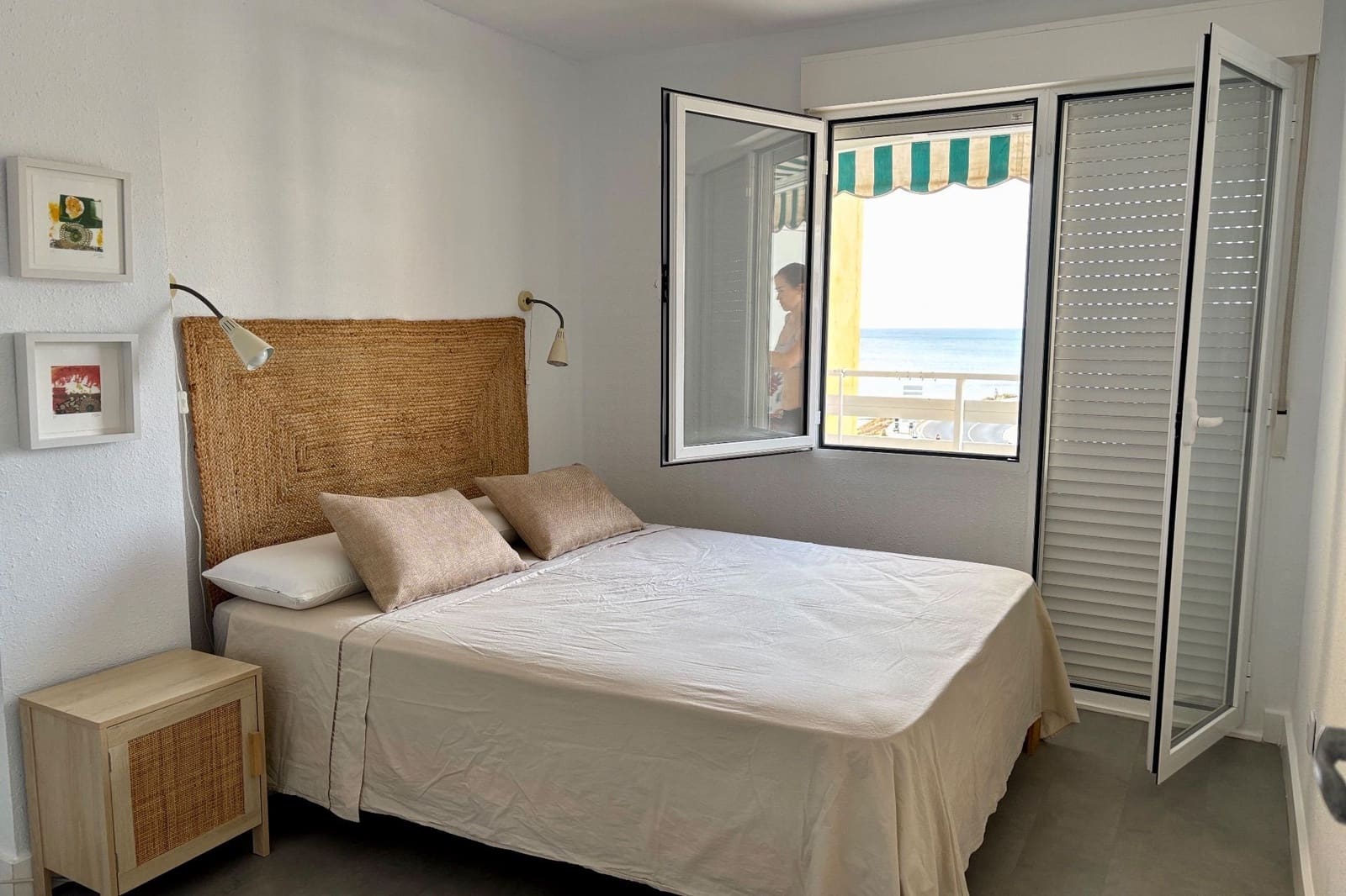 Appartement de 2 chambres à louer à Torrevieja avec garage - 900 € (Ref: 8441556)