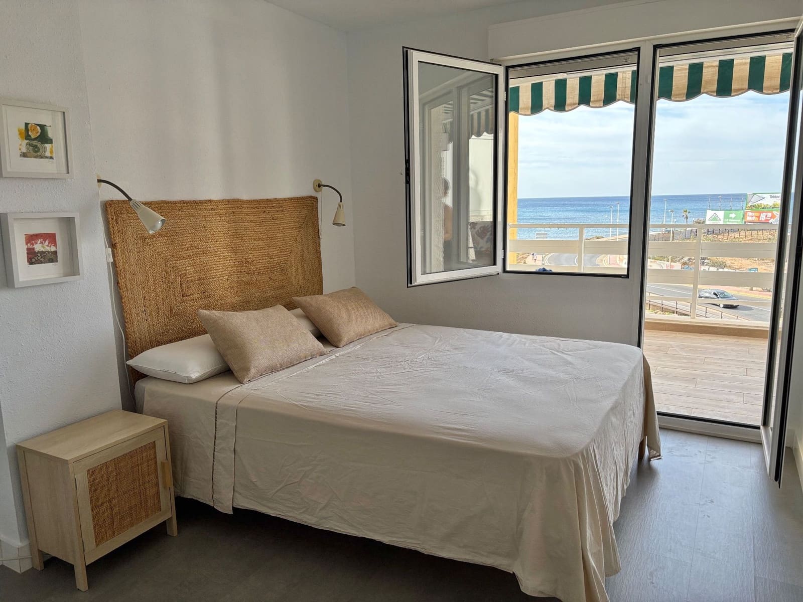 Appartement de 2 chambres à louer à Torrevieja avec garage - 900 € (Ref: 8441556)