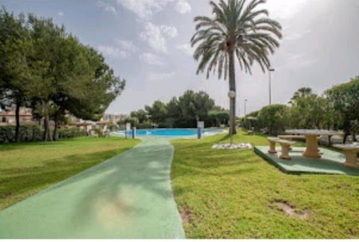 2 quarto Apartamento para arrendar em Orihuela Costa com piscina garagem - 700 € (Ref: 8448064)