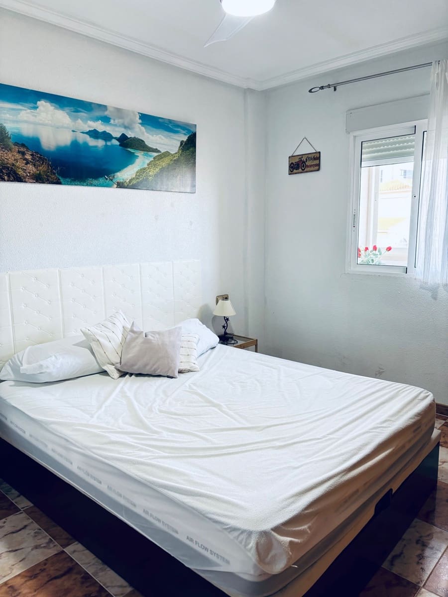 2 quarto Apartamento para arrendar em Orihuela Costa com piscina garagem - 700 € (Ref: 8448064)