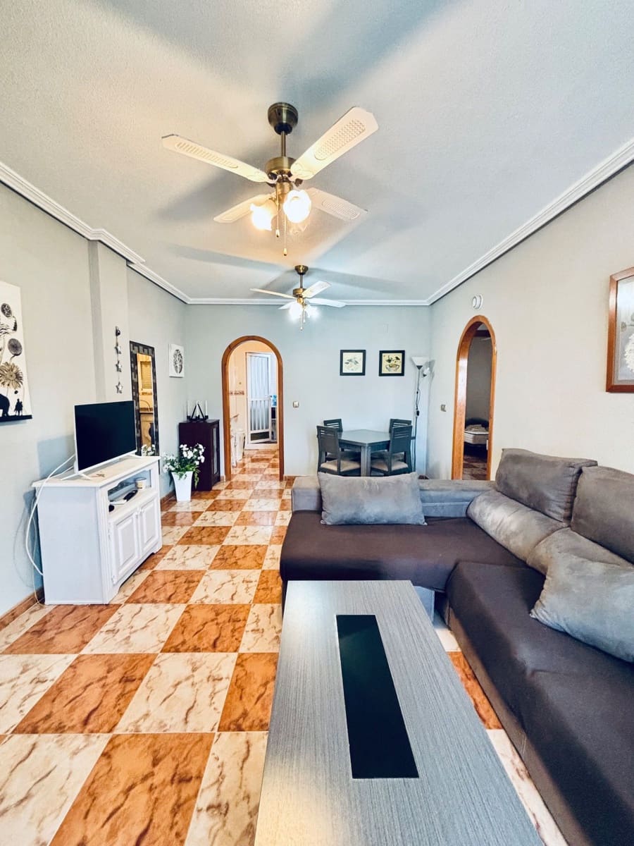 2 quarto Apartamento para arrendar em Orihuela Costa com piscina garagem - 700 € (Ref: 8448064)