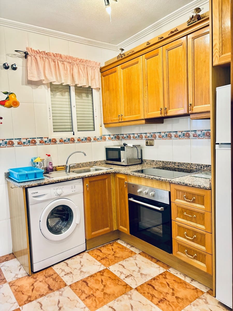 2 quarto Apartamento para arrendar em Orihuela Costa com piscina garagem - 700 € (Ref: 8448064)