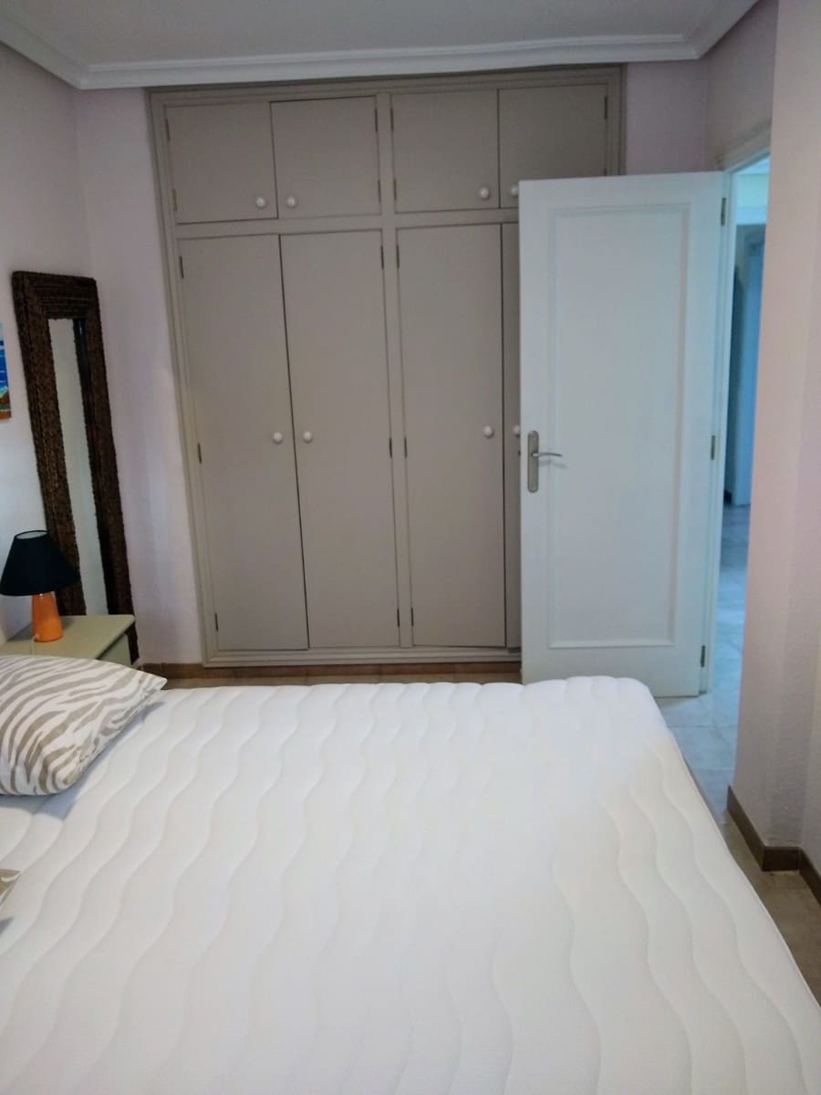 1 soveværelse Lejlighed til leje i Arenales del Sol med swimmingpool garage - € 600 (Ref: 8504007)