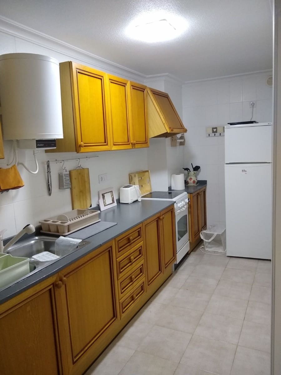 1 soveværelse Lejlighed til leje i Arenales del Sol med swimmingpool garage - € 600 (Ref: 8504007)