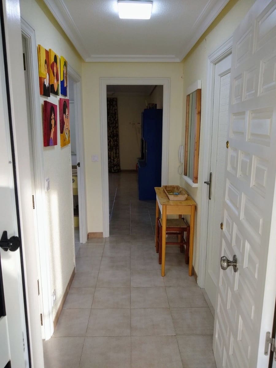 1 soveværelse Lejlighed til leje i Arenales del Sol med swimmingpool garage - € 600 (Ref: 8504007)