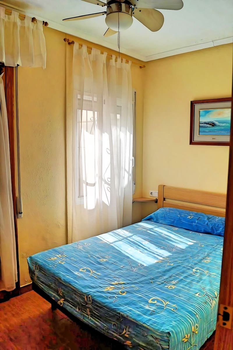 3 bedroom Villa for sale in Orihuela Costa with pool garage - € 160,000 (Ref: 8561142)