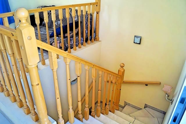 3 bedroom Villa for sale in La Florida, Orihuela with pool garage - € 160,000 (Ref: 8561142)