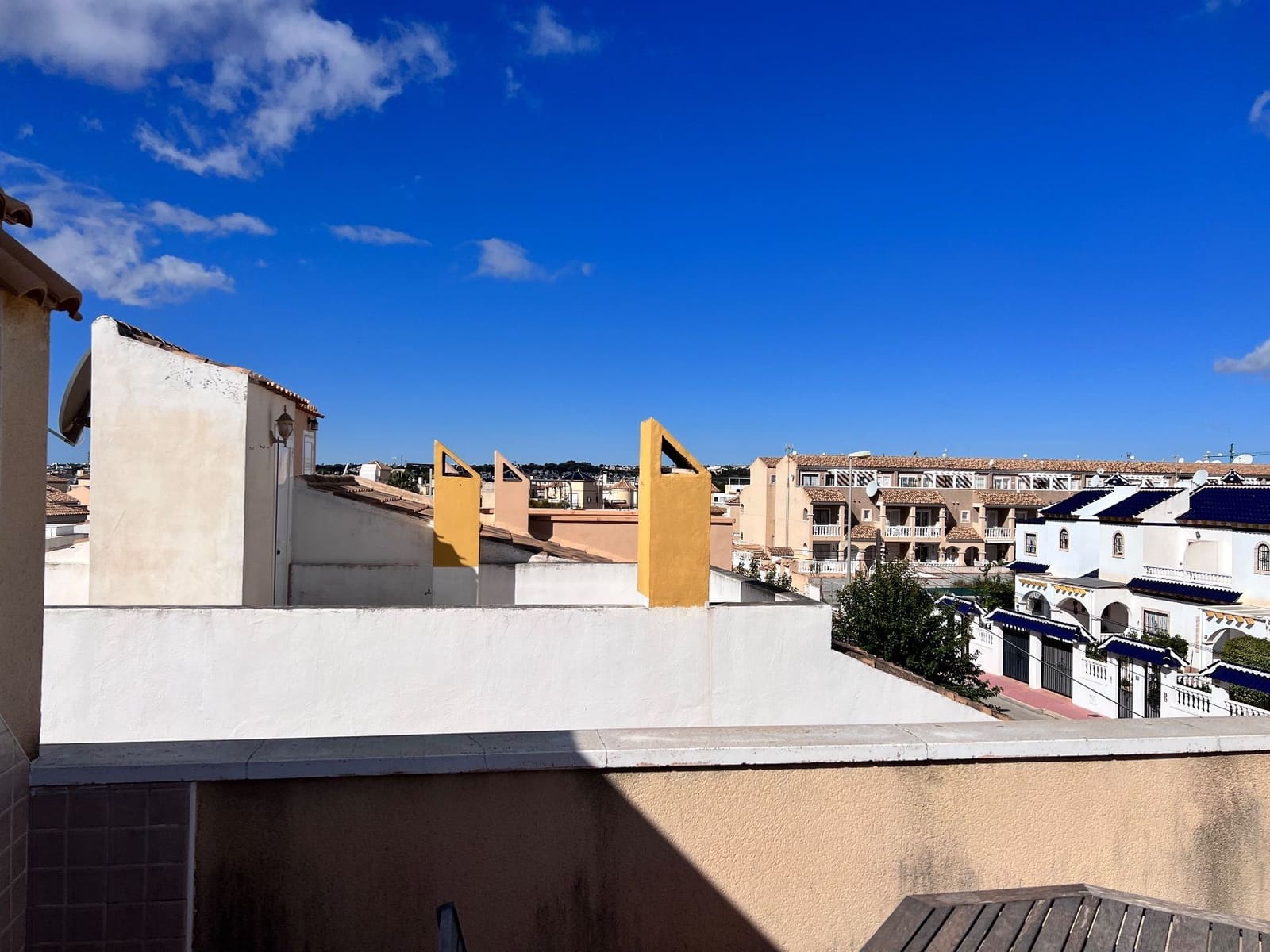 3 bedroom Villa for sale in Orihuela Costa with pool garage - € 160,000 (Ref: 8561142)