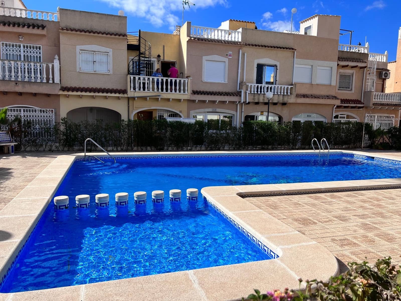 3 bedroom Villa for sale in Orihuela Costa with pool garage - € 160,000 (Ref: 8561142)