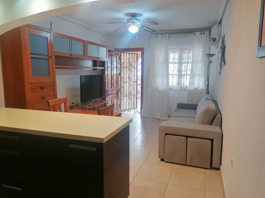 3 bedroom Villa for sale in Orihuela Costa with pool garage - € 160,000 (Ref: 8561142)