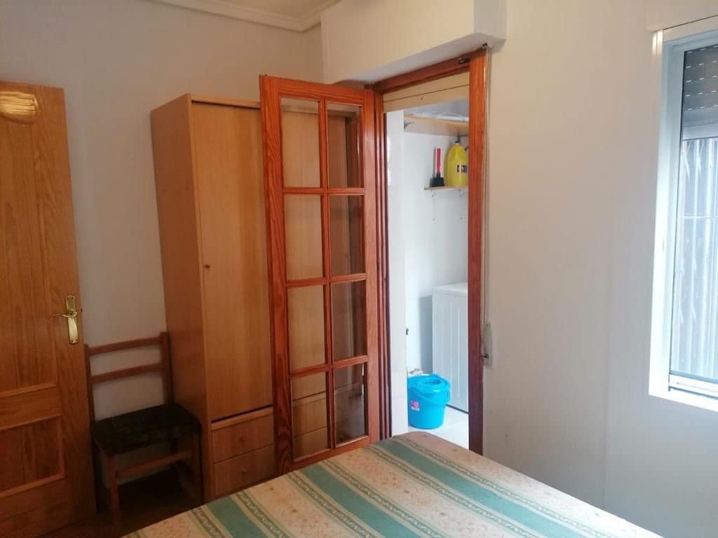 3 bedroom Villa for sale in Orihuela Costa with pool garage - € 160,000 (Ref: 8561142)