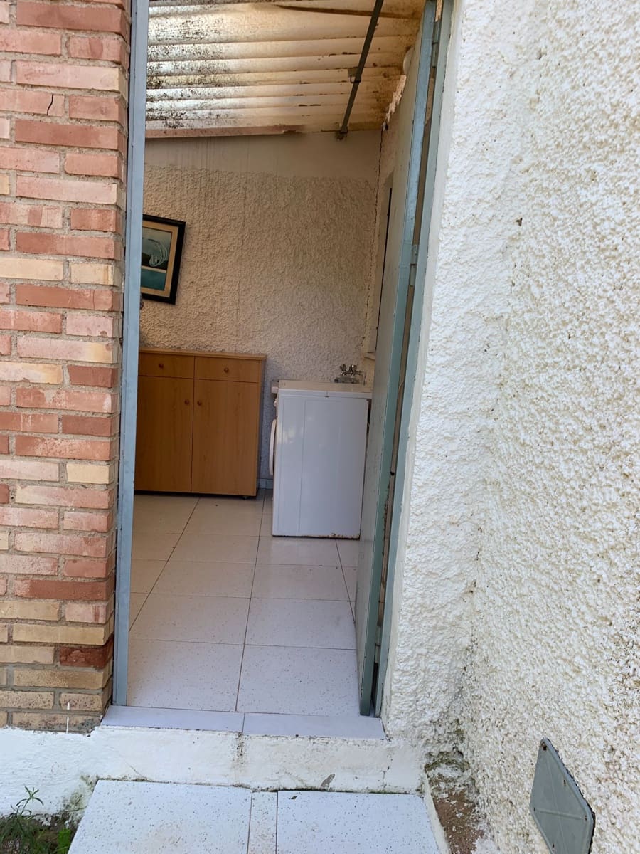 2 soverom Villa til leie i Campoamor med svømmebasseng garasje - € 700 (Ref: 8578073)