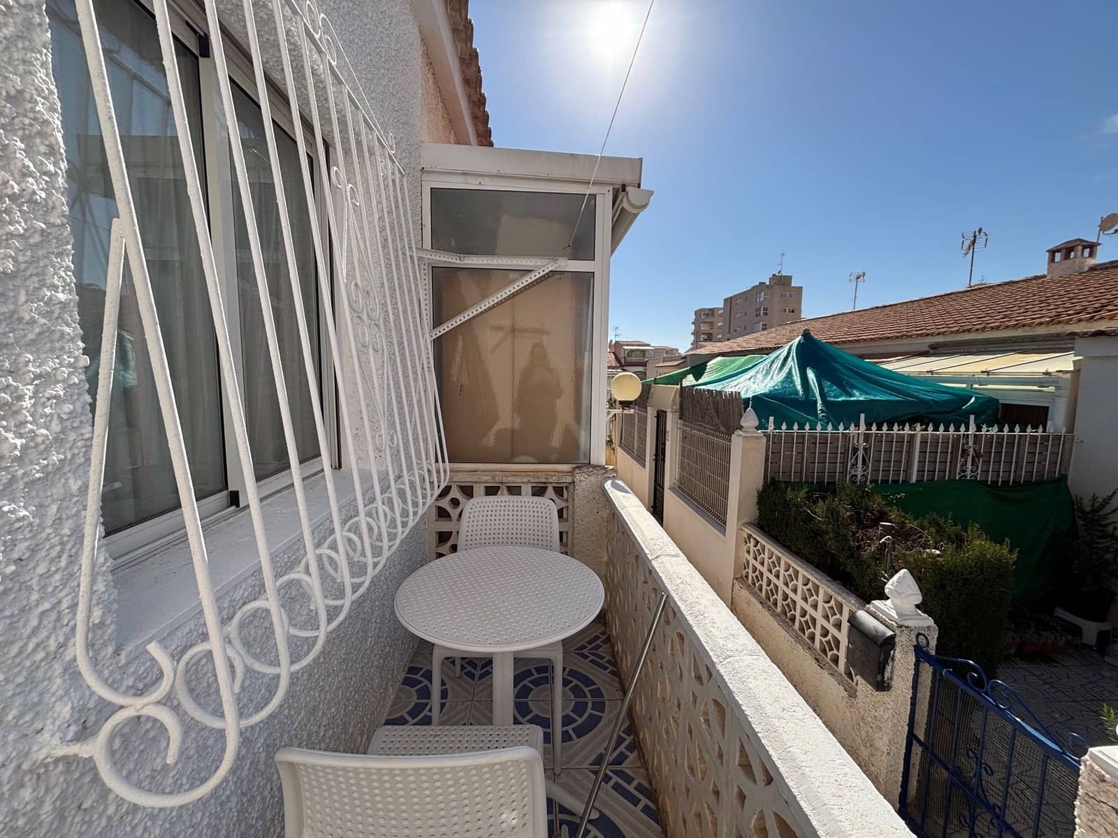 1 slaapkamer Bungalow te huur in Torrevieja - € 700 (Ref: 8827009)