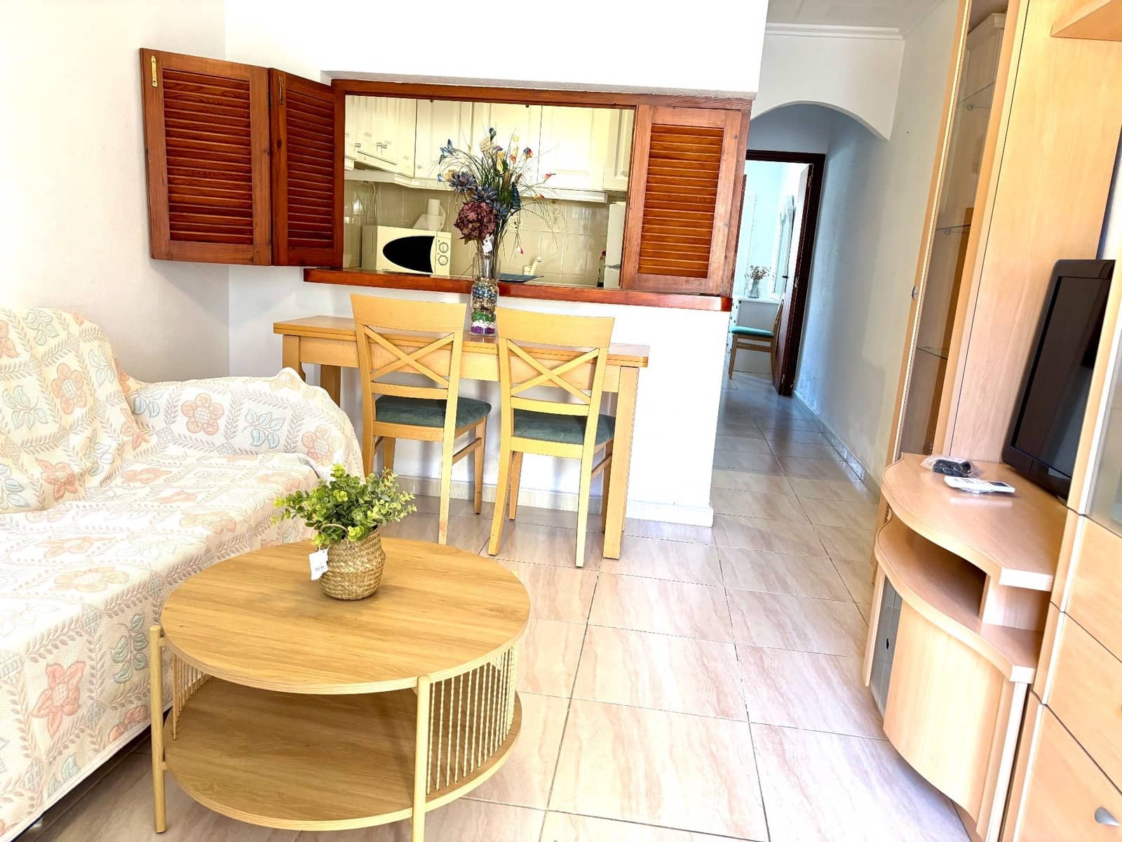 1 slaapkamer Bungalow te huur in Torrevieja - € 700 (Ref: 8827009)