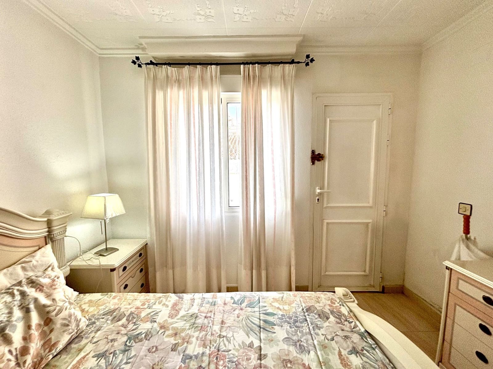 1 slaapkamer Bungalow te huur in Torrevieja - € 700 (Ref: 8827009)