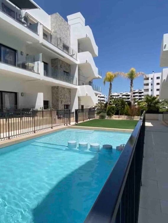 2 soveværelse Lejlighed til leje i Gran Alacant med swimmingpool garage - € 1.450 (Ref: 8864508)