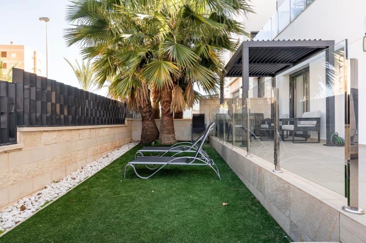 2 soveværelse Lejlighed til leje i Arenales del Sol med swimmingpool garage - € 1.550 (Ref: 8864508)