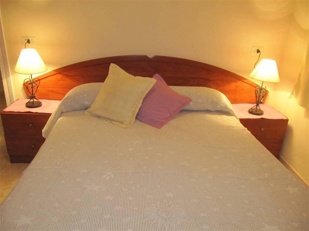 Villa/Maison de 2 chambres à louer à Campoamor avec piscine garage - 700 € (Ref: 8874098)