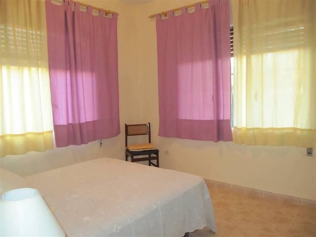 2 makuuhuone Huvila vuokrattavana paikassa Dehesa de Campoamor, Orihuela mukana uima-altaan 
autotalli - 700 € (Ref: 8874098)