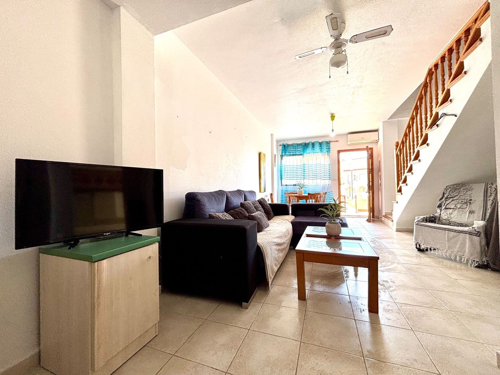 3 soveværelse Semi-Rækkehus til salg i Gran Alacant med swimmingpool - € 260.000 (Ref: 8914737)