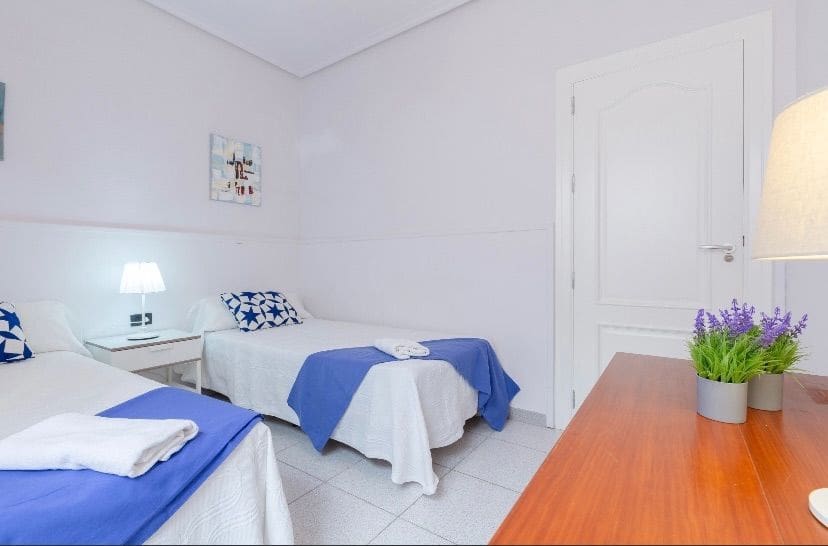 3 bedroom Apartment for sale in Torre de la Horadada - € 180,000 (Ref: 8939941)