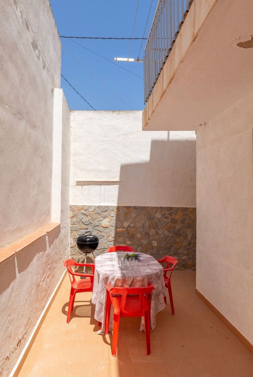 3 bedroom Apartment for sale in Torre de la Horadada - € 180,000 (Ref: 8939941)