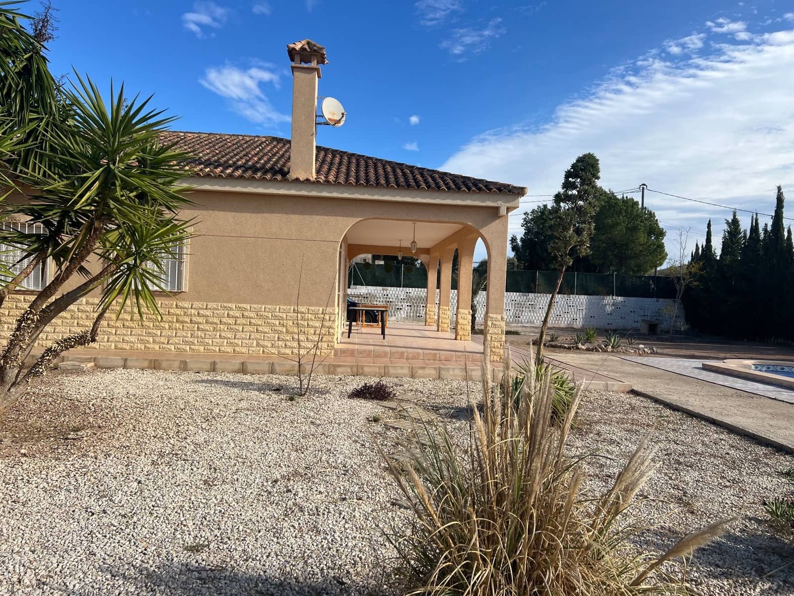 3 Zimmer Finca/Landgut zu vermieten in Crevillente / Crevillent mit Pool Garage - 1.600 € (Ref: 8954067)
