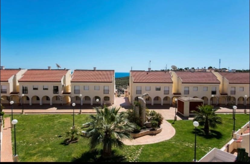 3 Zimmer Doppelhaus zu vermieten in Gran Alacant mit Pool Garage - 1.200 € (Ref: 8968014)
