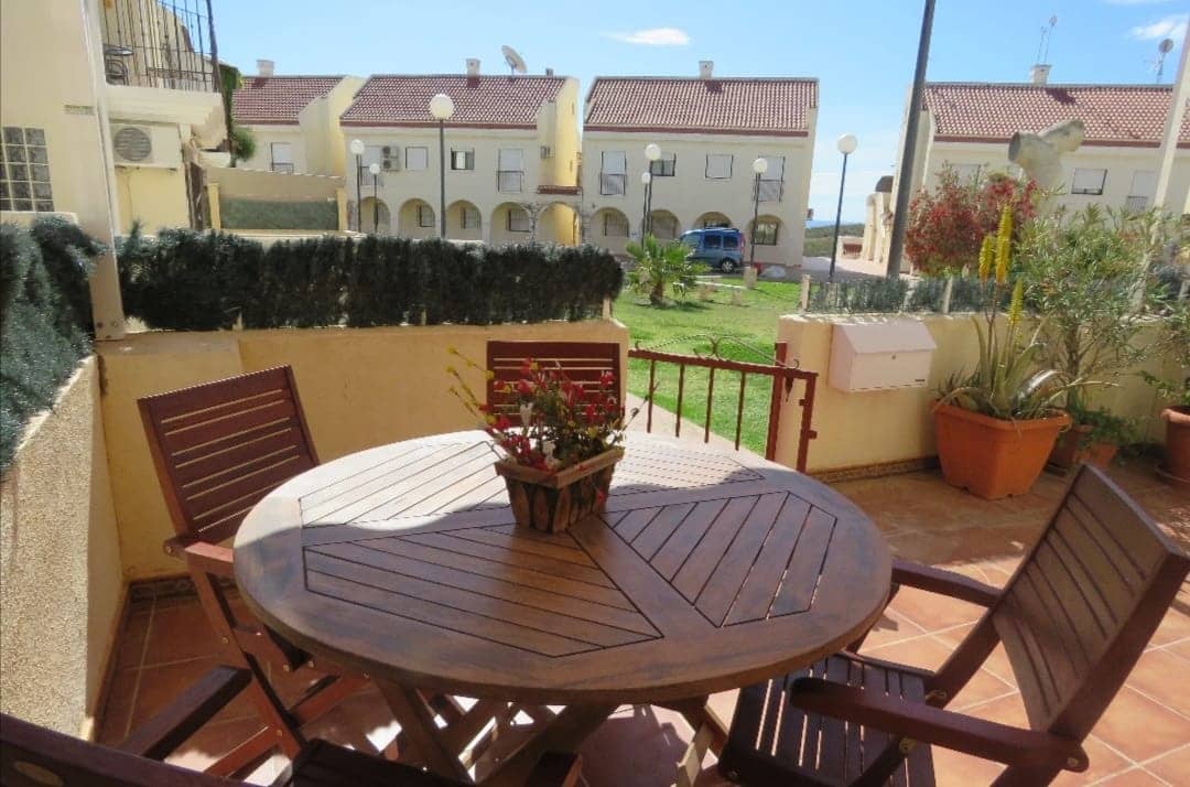 3 Zimmer Doppelhaus zu vermieten in Gran Alacant mit Pool Garage - 1.200 € (Ref: 8968014)