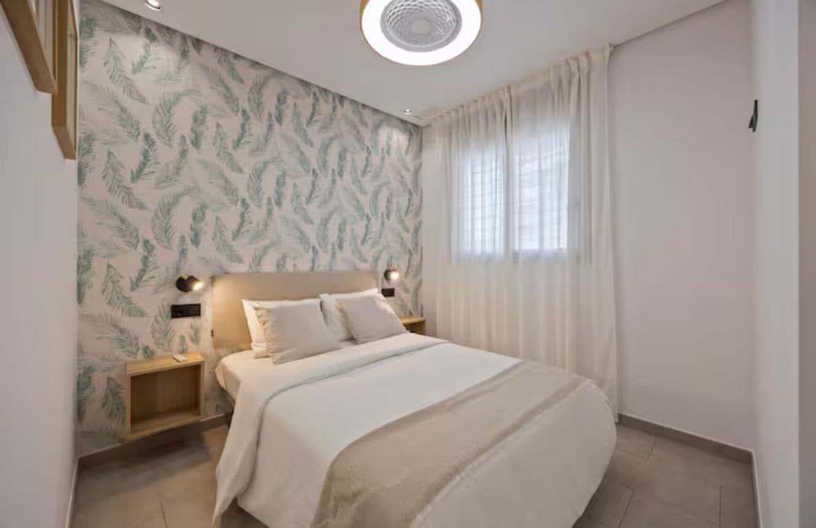 4 soveværelse Byhus til leje i Arenales del Sol med swimmingpool garage - € 2.500 (Ref: 8982132)