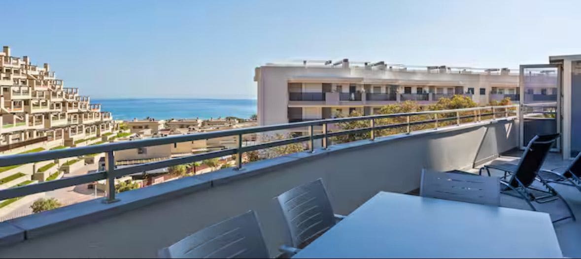 4 soveværelse Byhus til leje i Arenales del Sol med swimmingpool garage - € 2.500 (Ref: 8982132)