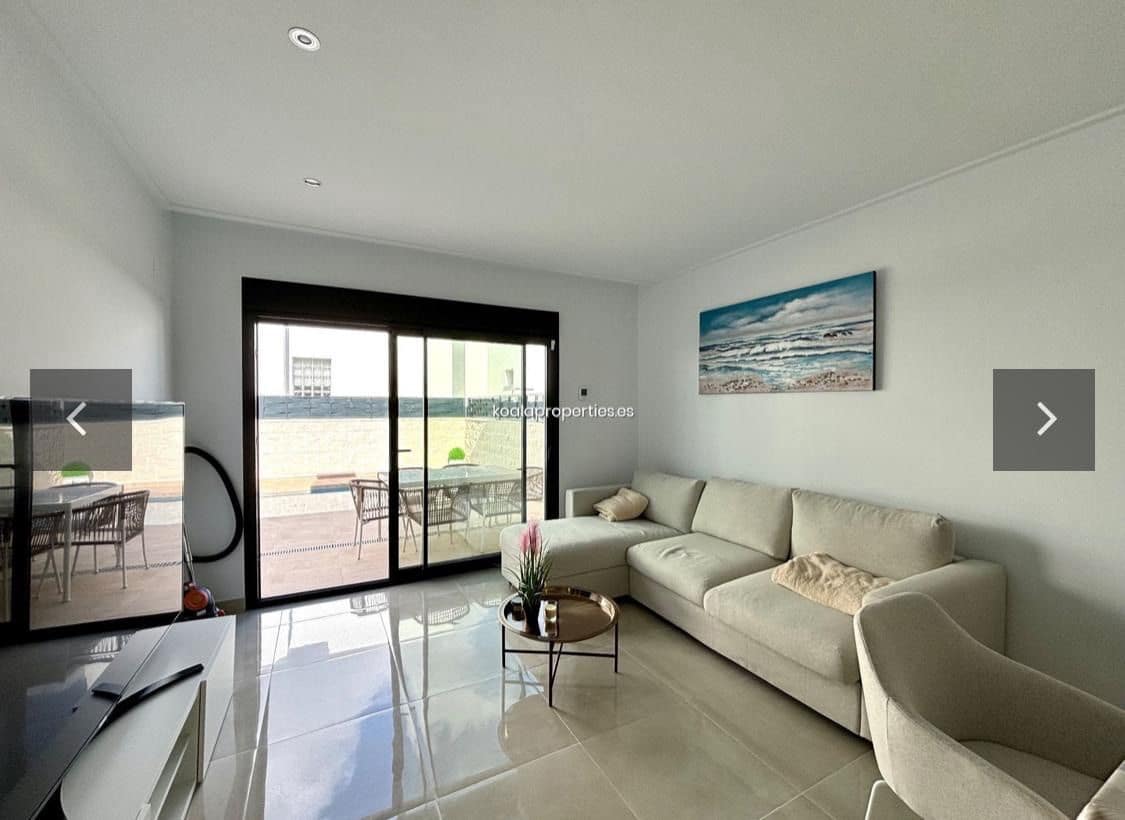 2 soverom Villa til leie i Benijofar med svømmebasseng garasje - € 2 100 (Ref: 9059001)