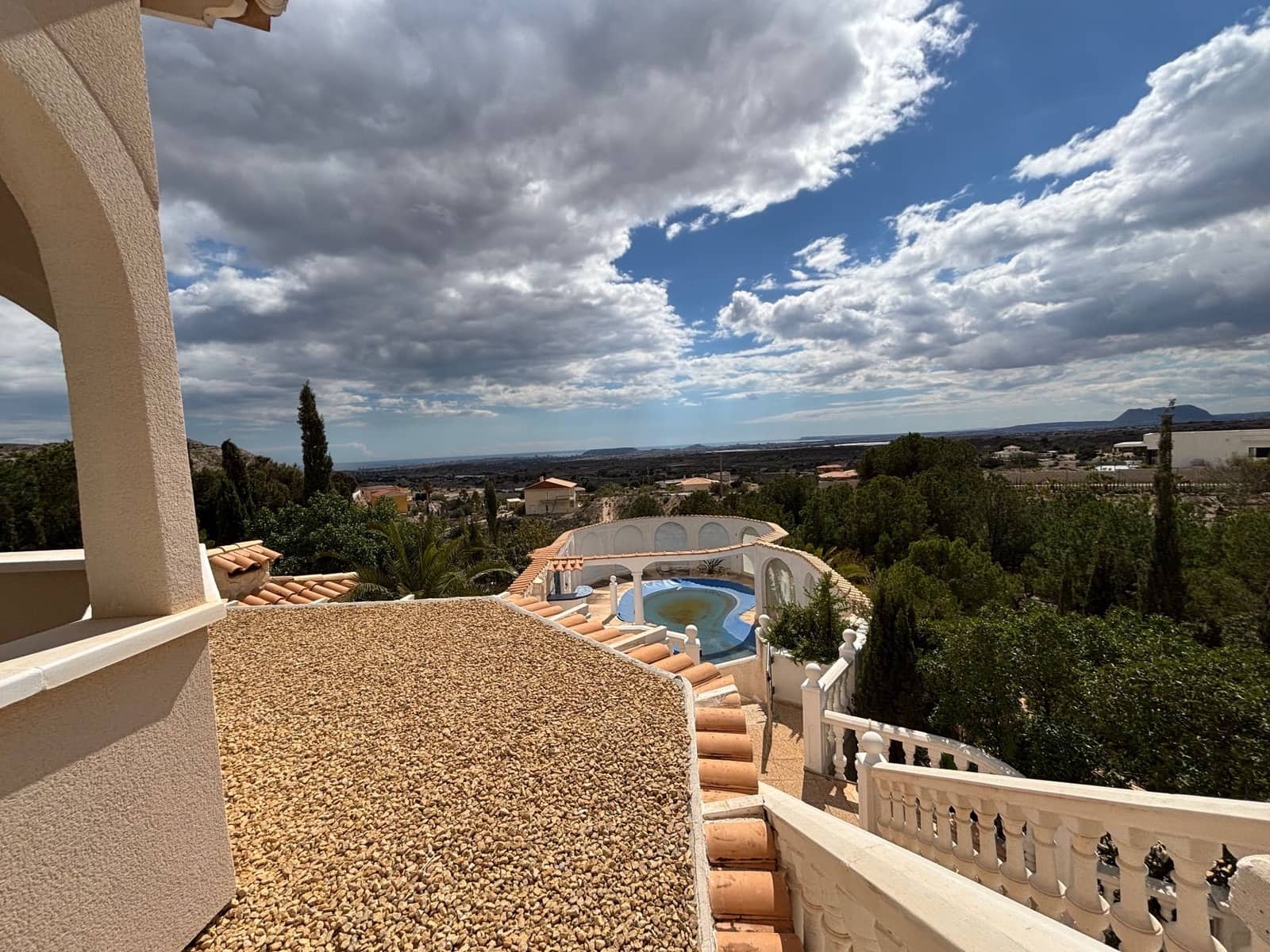 5 camera da letto Villa da affittare in Muchamiel / Mutxamel con piscina garage - 3.000 € (Rif: 9102729)