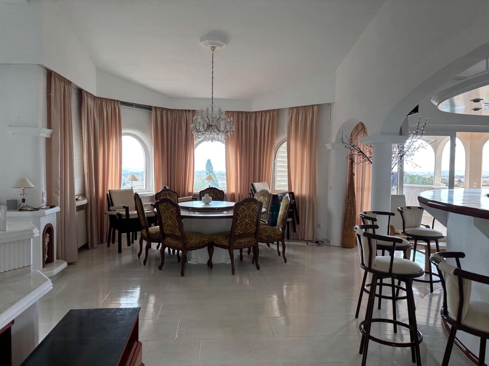 5 camera da letto Villa da affittare in Muchamiel / Mutxamel con piscina garage - 3.000 € (Rif: 9102729)