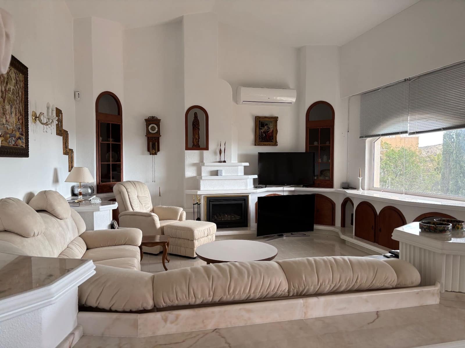 5 camera da letto Villa da affittare in Muchamiel / Mutxamel con piscina garage - 3.000 € (Rif: 9102729)