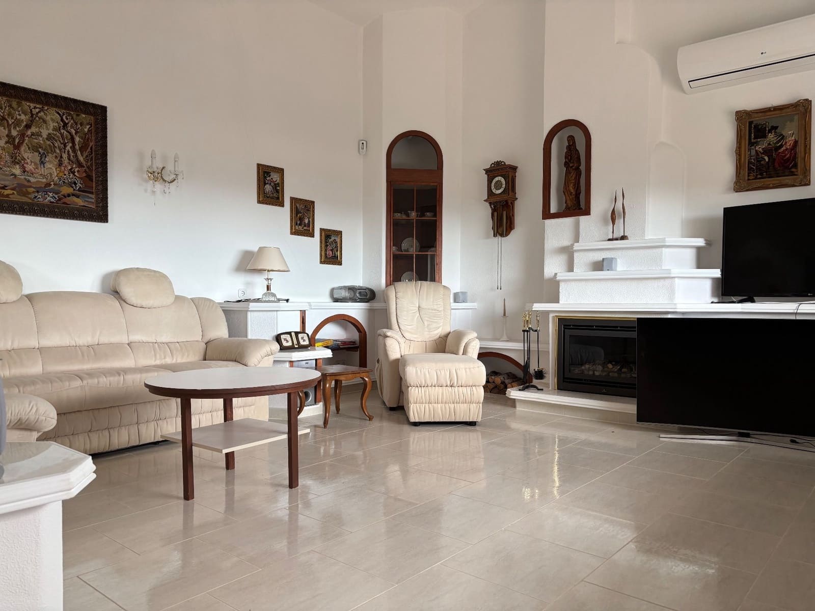 5 camera da letto Villa da affittare in Muchamiel / Mutxamel con piscina garage - 3.000 € (Rif: 9102729)