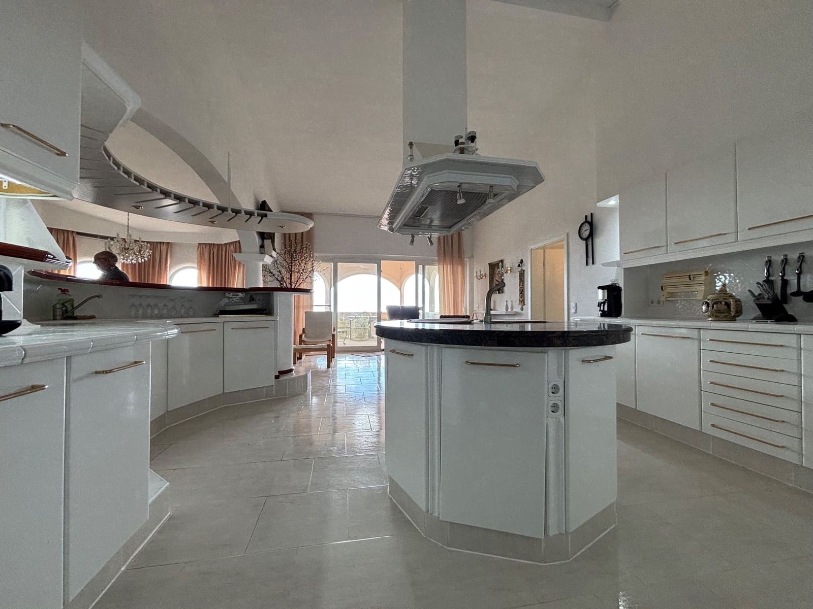 5 camera da letto Villa da affittare in Muchamiel / Mutxamel con piscina garage - 3.000 € (Rif: 9102729)