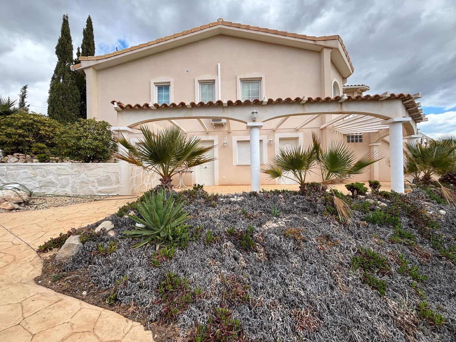 5 camera da letto Villa da affittare in Muchamiel / Mutxamel con piscina garage - 3.000 € (Rif: 9102729)