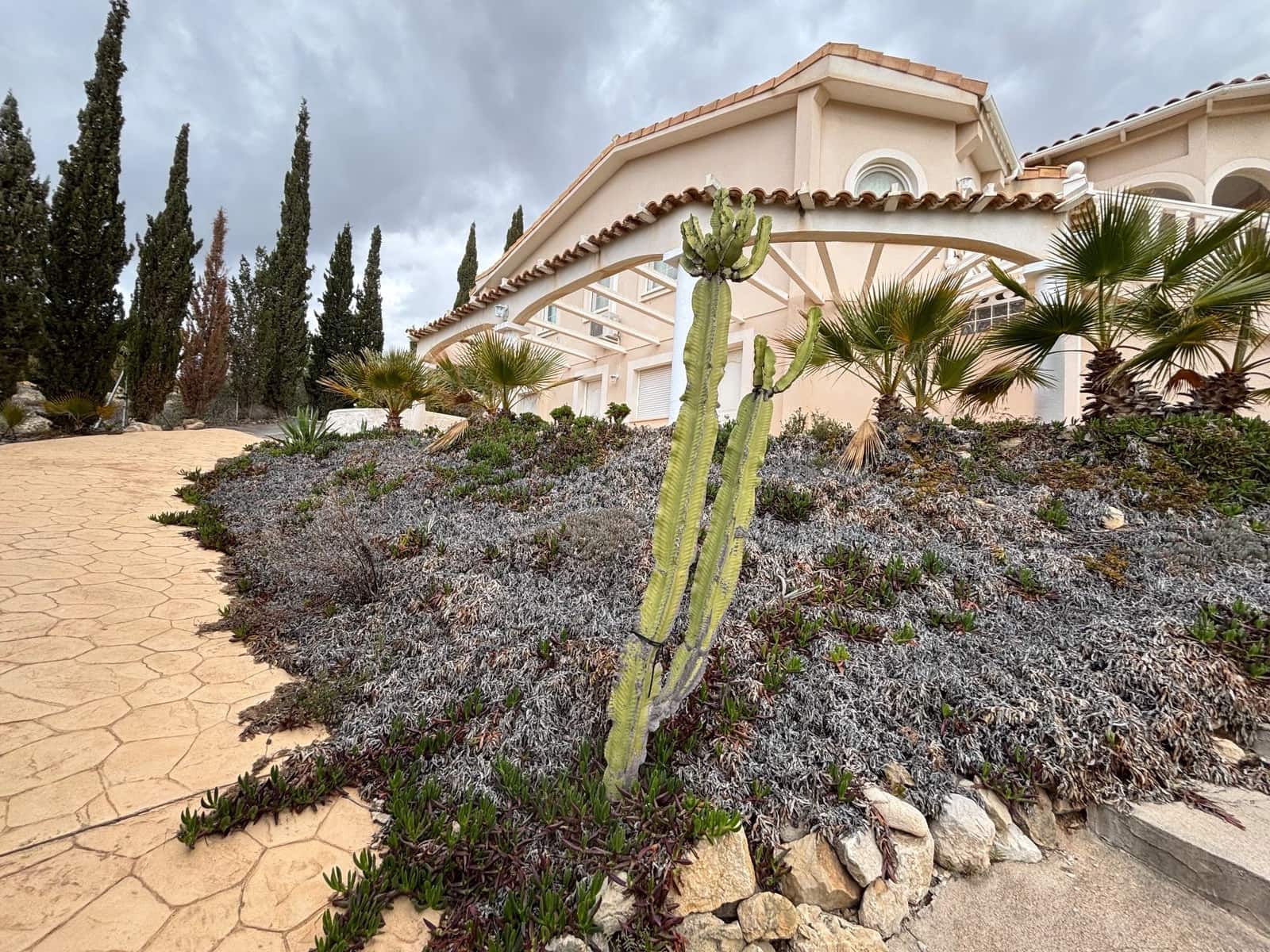 5 camera da letto Villa da affittare in Muchamiel / Mutxamel con piscina garage - 3.000 € (Rif: 9102729)