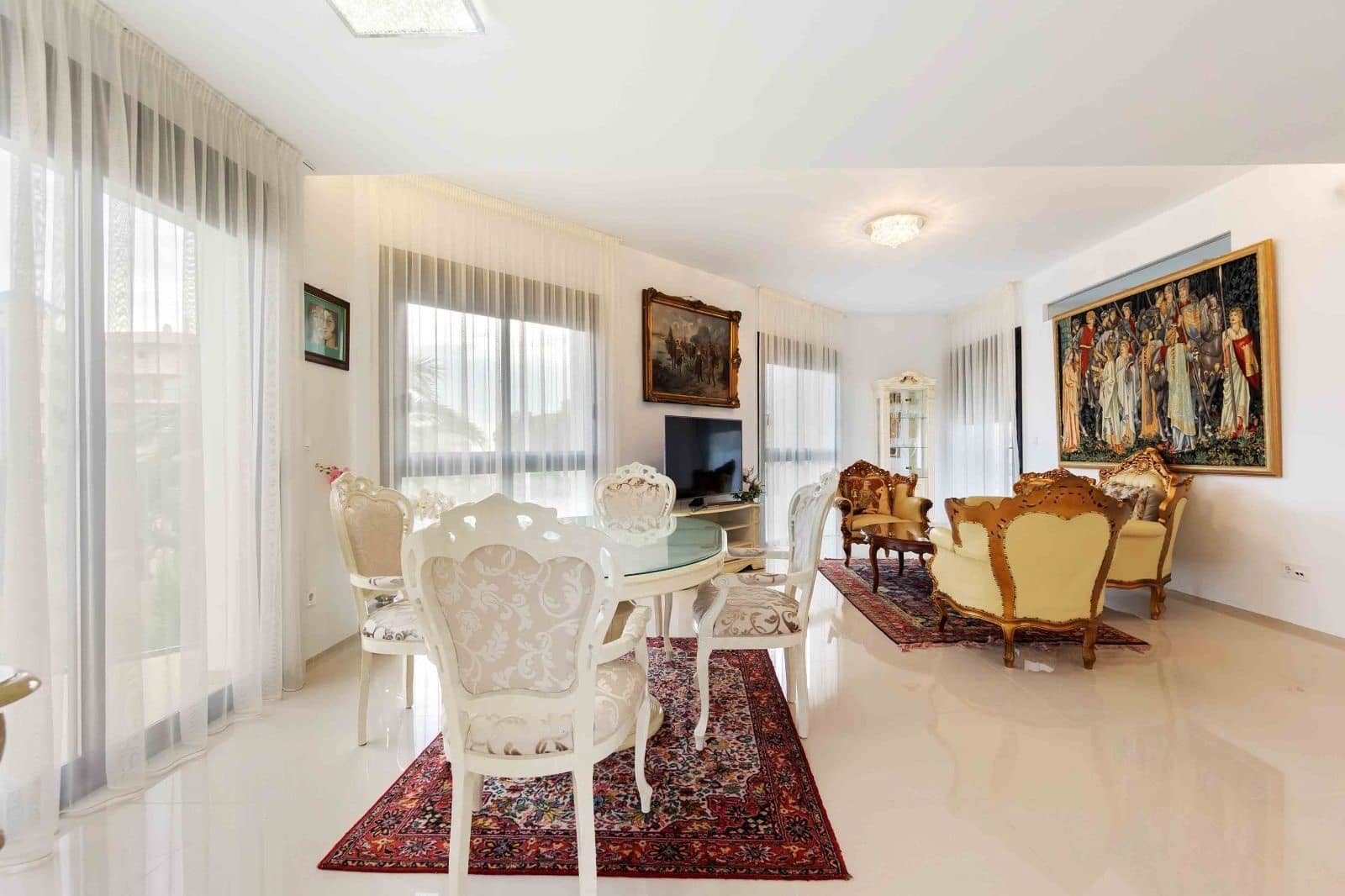 2 bedroom Townhouse for rent in Arenales del Sol with pool garage - € 1,450 (Ref: 9143420)